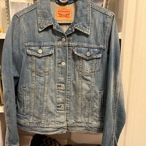 Levi's Women's Blue Denim Jacket